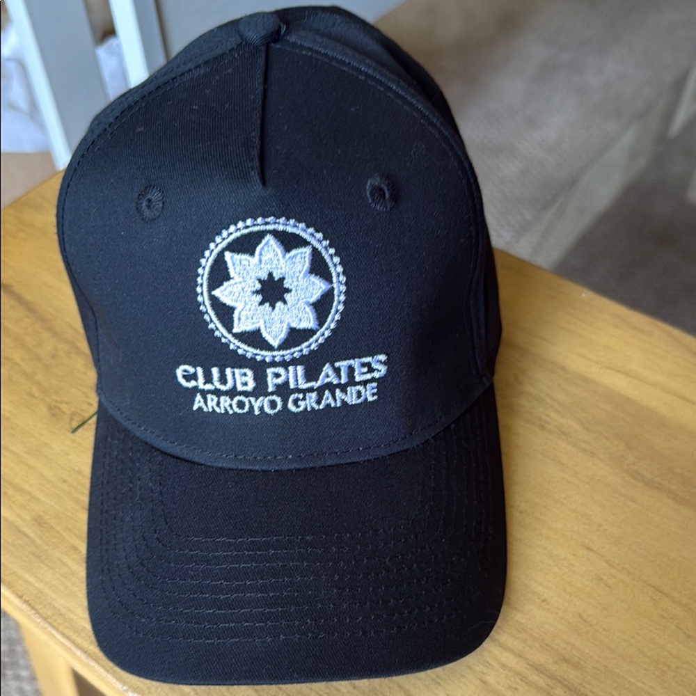Club Pilates Black Cap